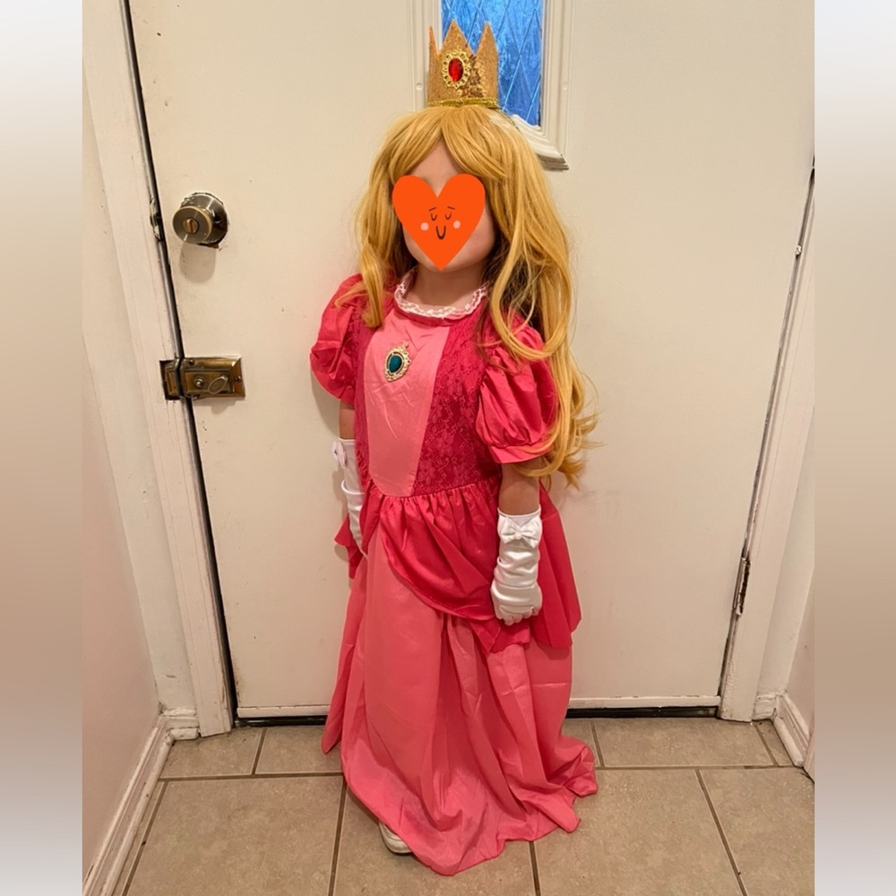 Princess Peach (Mario) Costume